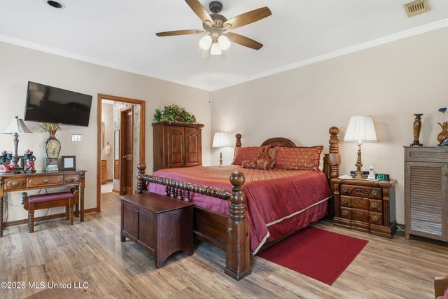 918 N Country Club Lane, Biloxi, MS 39532