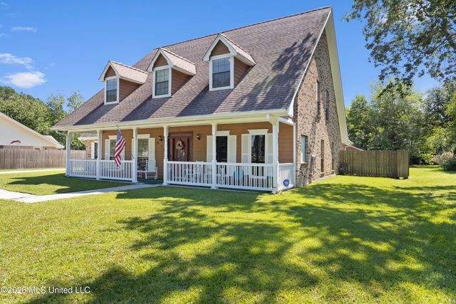 918 N Country Club Lane, Biloxi, MS 39532