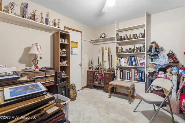 918 N Country Club Lane, Biloxi, MS 39532