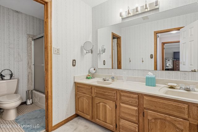 918 N Country Club Lane, Biloxi, MS 39532