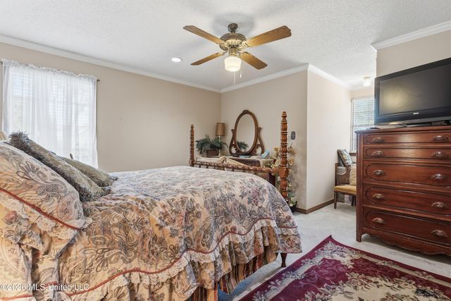 918 N Country Club Lane, Biloxi, MS 39532