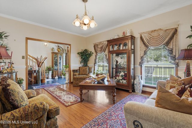 918 N Country Club Lane, Biloxi, MS 39532