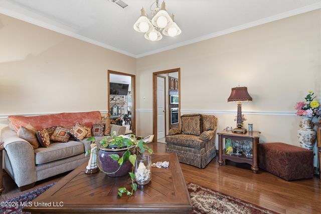 918 N Country Club Lane, Biloxi, MS 39532