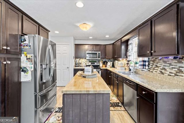 916 Marshall Fuller Road, Dallas, GA 30157