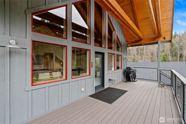 161 Middle Fork Lane, Cle Elum, WA 98922