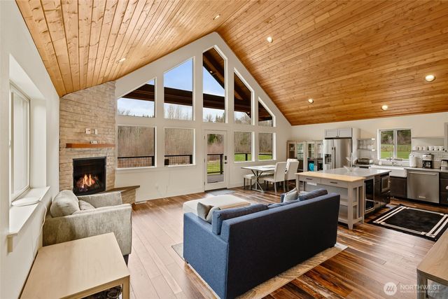 161 Middle Fork Lane, Cle Elum, WA 98922