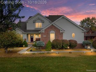 13552 Windmoor Drive, South Lyon, MI 48178