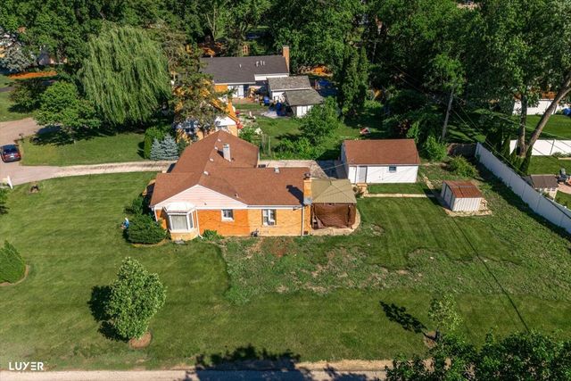 600 W Bob O Link Road, Mount Prospect, IL 60056