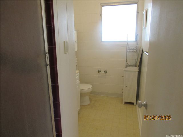 24 Hialoa Street 16, Honolulu, HI 96817