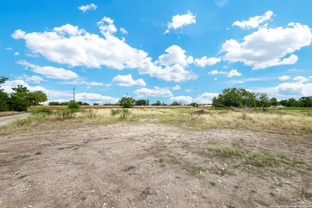2 Golden Ave, San Antonio, TX 78211