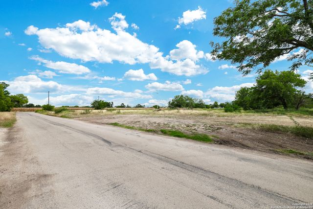 2 Golden Ave, San Antonio, TX 78211