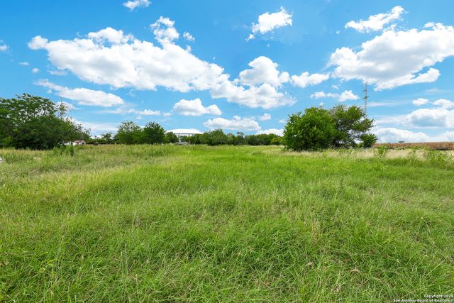 2 Golden Ave, San Antonio, TX 78211