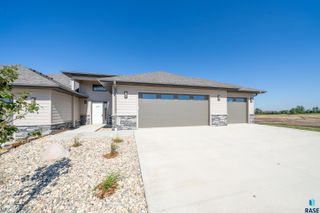 7812 E Bull Pine Trl Trail, Sioux Falls, SD 57110