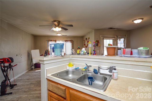 9709 Campus Walk Lane A, Charlotte, NC 28262