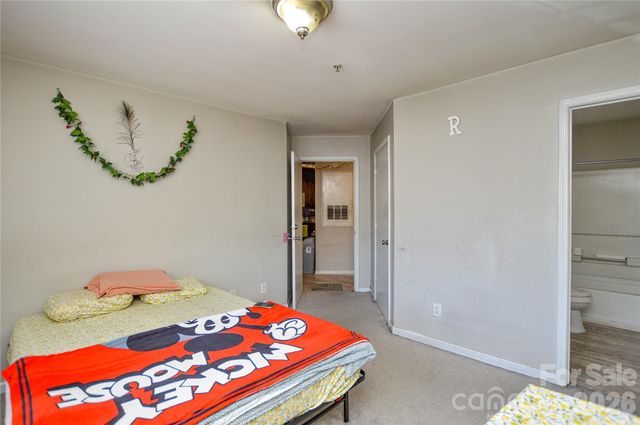 9709 Campus Walk Lane A, Charlotte, NC 28262