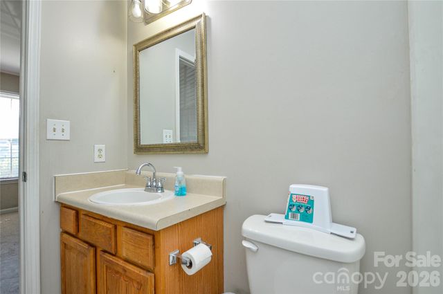 9709 Campus Walk Lane A, Charlotte, NC 28262