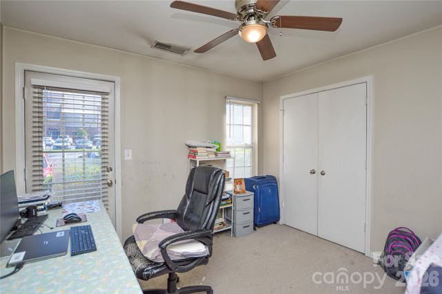 9709 Campus Walk Lane A, Charlotte, NC 28262