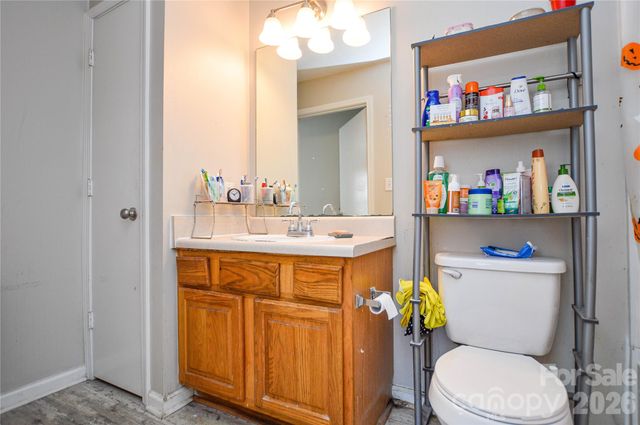 9709 Campus Walk Lane A, Charlotte, NC 28262