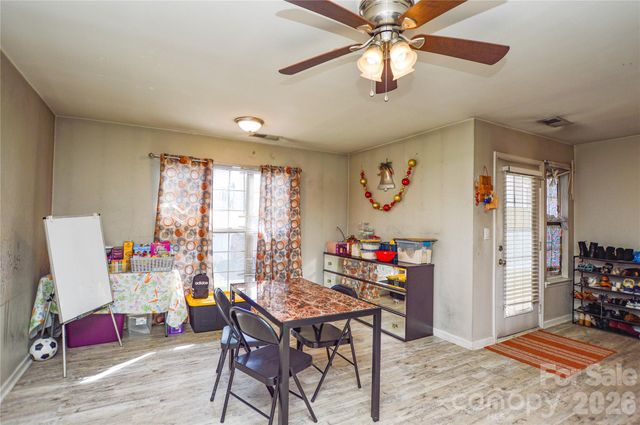 9709 Campus Walk Lane A, Charlotte, NC 28262