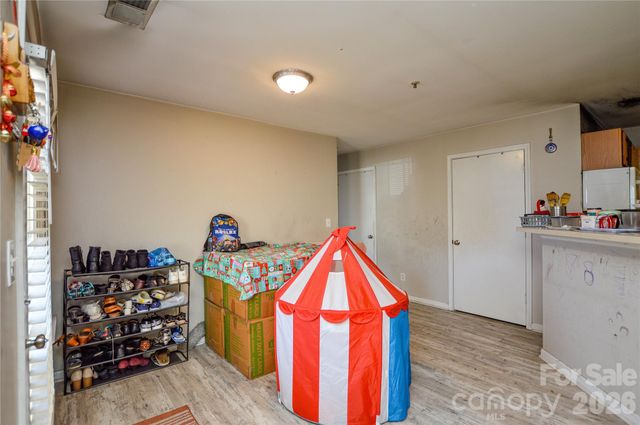 9709 Campus Walk Lane A, Charlotte, NC 28262