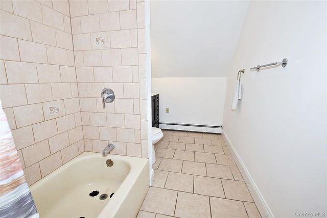 87 Parkside Drive N, Levittown, NY 11756