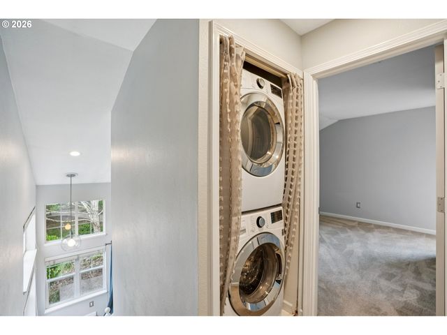 9619 Nw MILLER HILL Dr, Portland, OR 97229