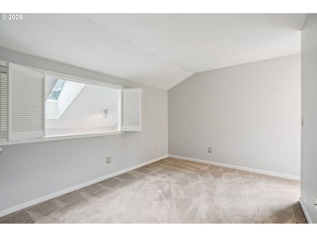 9619 Nw MILLER HILL Dr, Portland, OR 97229