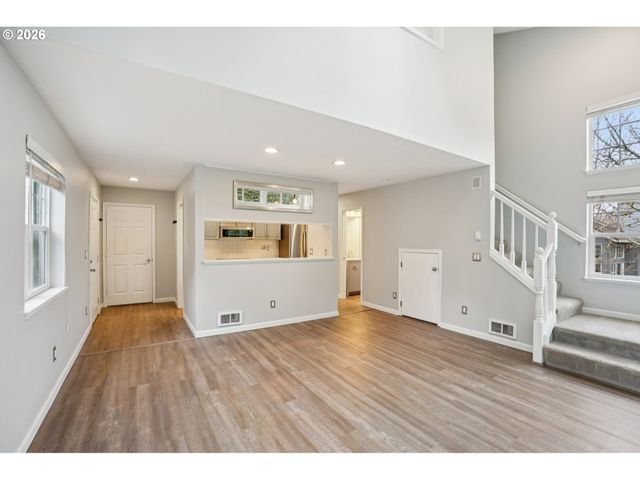 9619 Nw MILLER HILL Dr, Portland, OR 97229