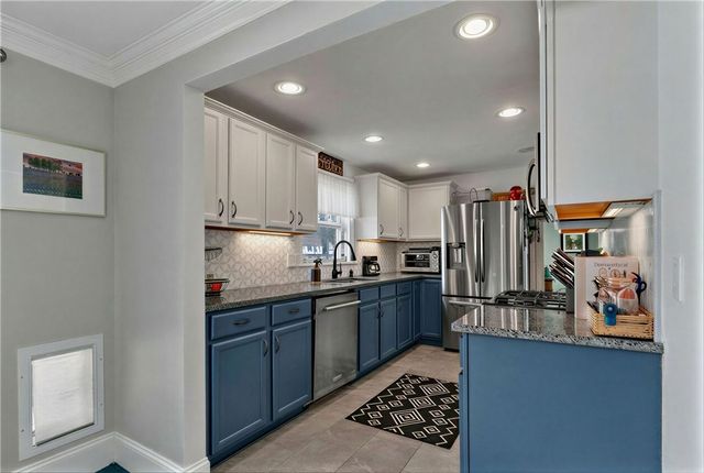 170 Heritage Road, North Kingstown, RI 02852