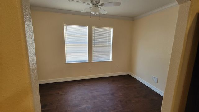 3 Lovers Lane 1409, Dayton, TX 77535