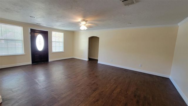 3 Lovers Lane 1409, Dayton, TX 77535