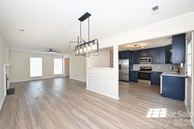 11118 Gold Pan Road, Charlotte, NC 28215