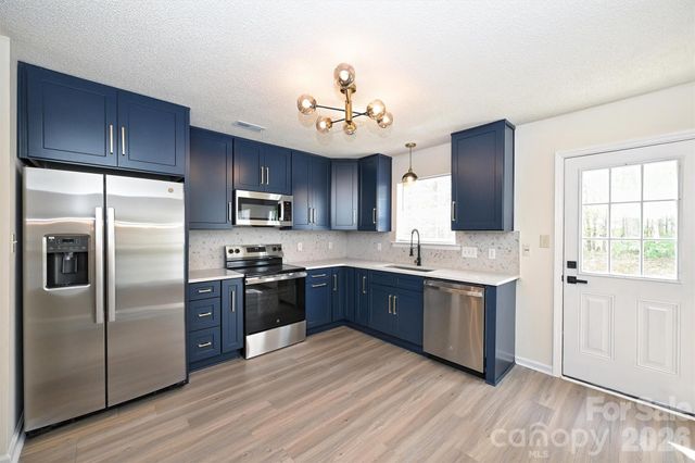 11118 Gold Pan Road, Charlotte, NC 28215