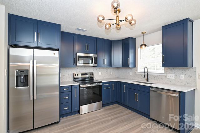 11118 Gold Pan Road, Charlotte, NC 28215