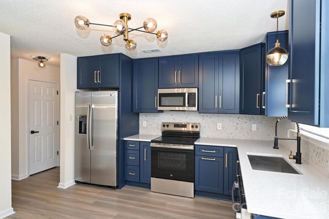 11118 Gold Pan Road, Charlotte, NC 28215