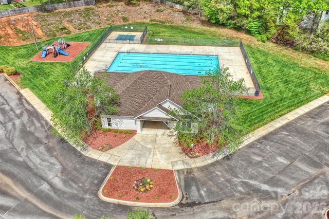 11118 Gold Pan Road, Charlotte, NC 28215