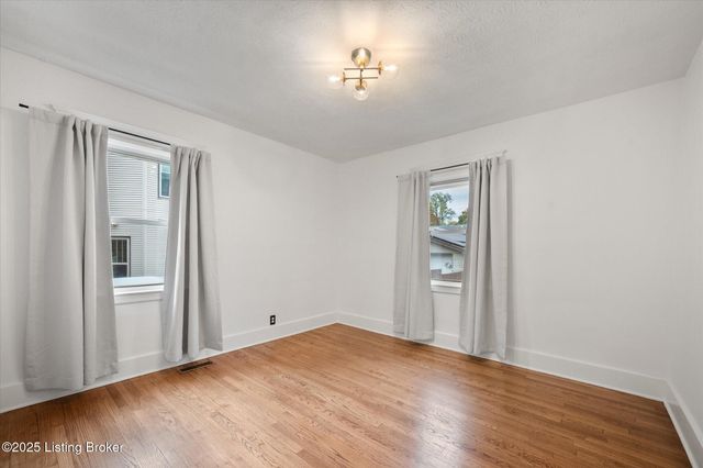 2342 Emerson Ave, Louisville, KY 40205