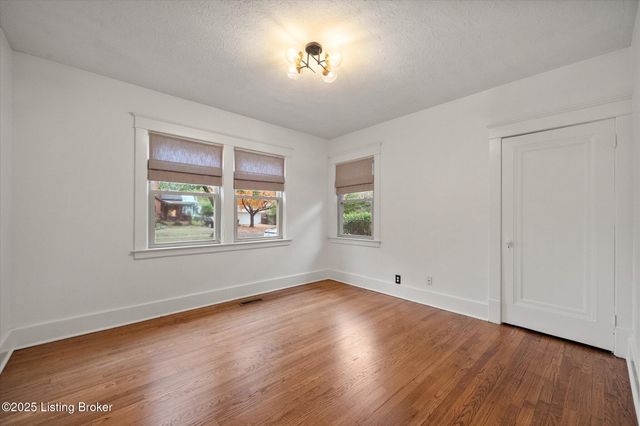 2342 Emerson Ave, Louisville, KY 40205