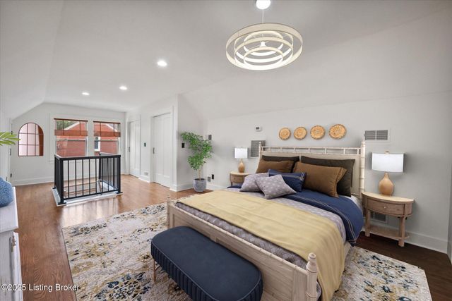 2342 Emerson Ave, Louisville, KY 40205