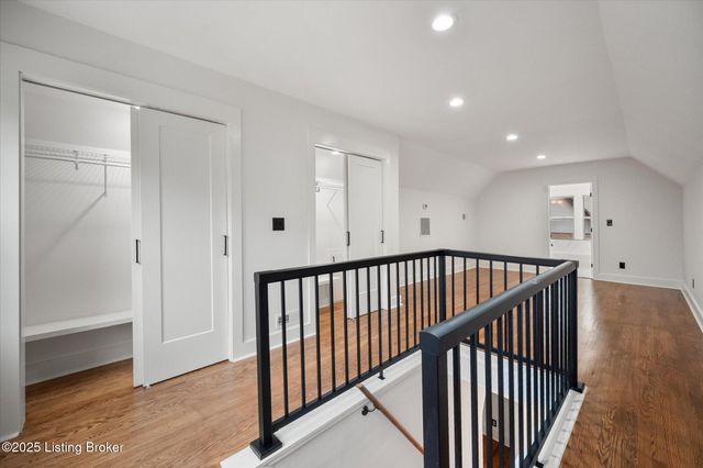 2342 Emerson Ave, Louisville, KY 40205