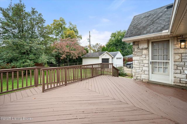 2342 Emerson Ave, Louisville, KY 40205