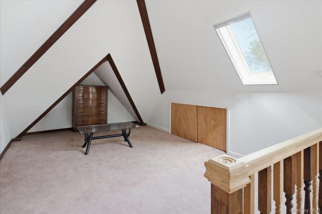 261-21 Pembroke Avenue, Great Neck, NY 11020