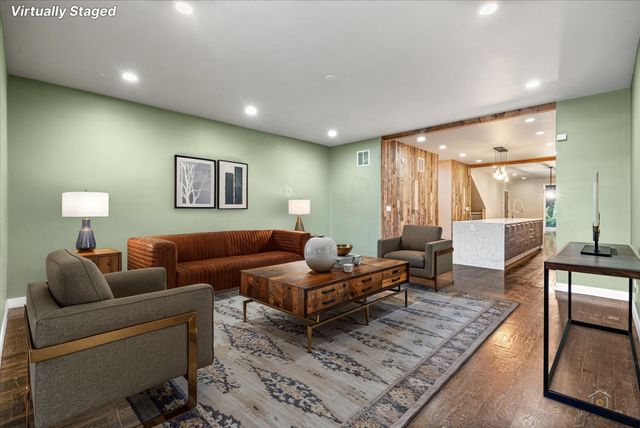3547 N Reta Avenue 101, Chicago, IL 60657