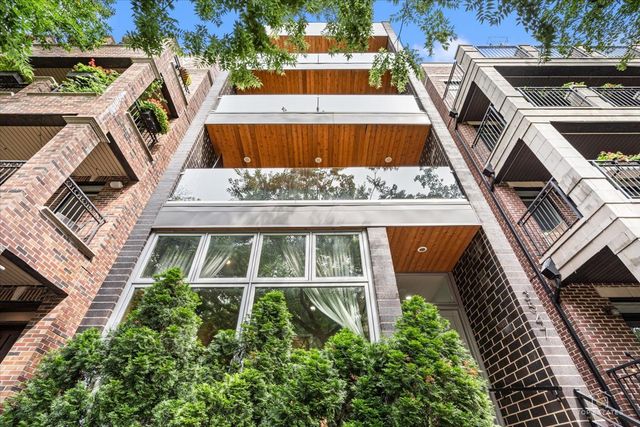 3547 N Reta Avenue 101, Chicago, IL 60657