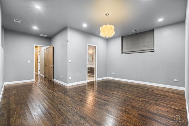 3547 N Reta Avenue 101, Chicago, IL 60657