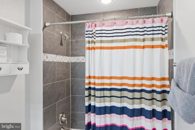 6324 VINT HILL RD, Warrenton, VA 20187