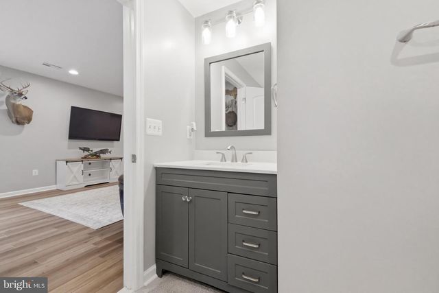 6324 VINT HILL RD, Warrenton, VA 20187
