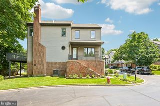 8816 RIDGE AVE #17, Philadelphia, PA 19128