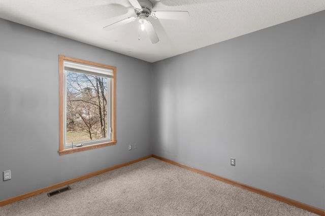 1220 E 38th Street, Des Moines, IA 50317