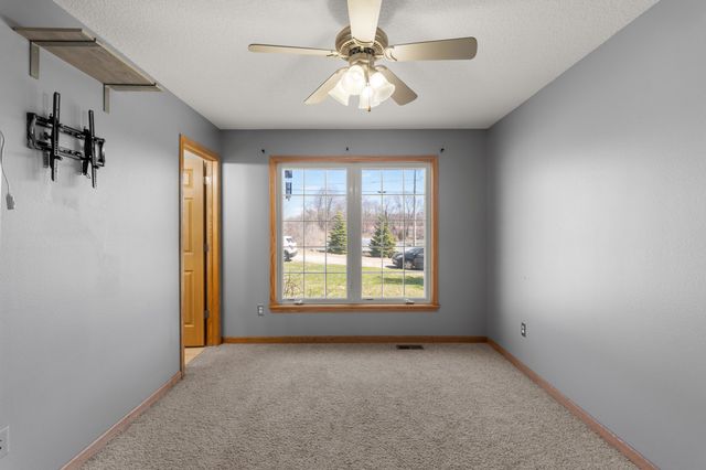 1220 E 38th Street, Des Moines, IA 50317